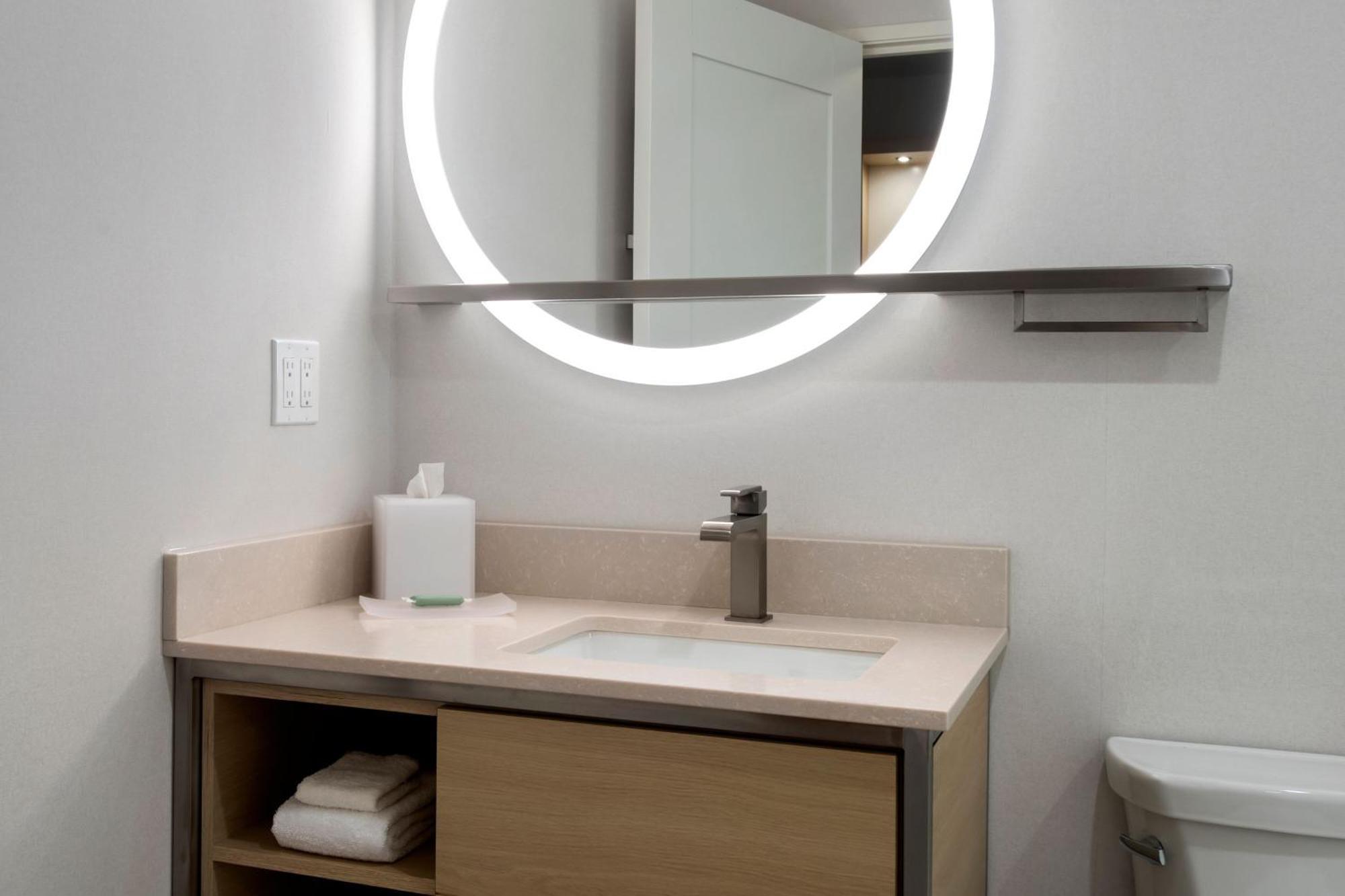 Towneplace Suites Portland Airport Me เซาท์พอร์ตแลนด์ ภายนอก รูปภาพ