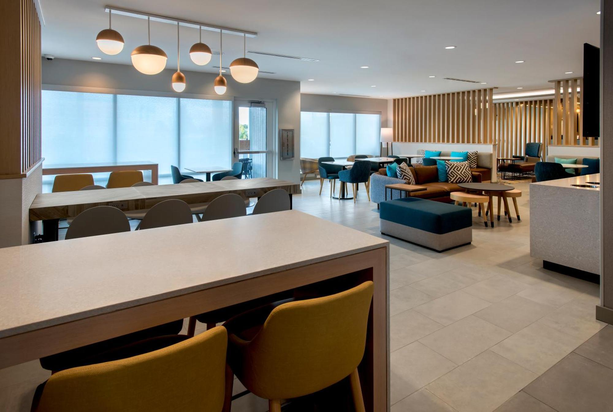 Towneplace Suites Portland Airport Me เซาท์พอร์ตแลนด์ ภายนอก รูปภาพ